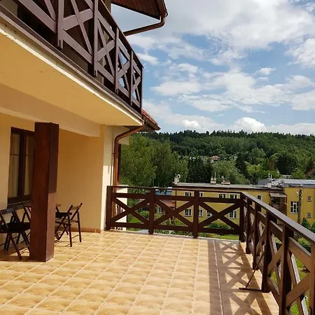 Nina * Polanica-Zdrój